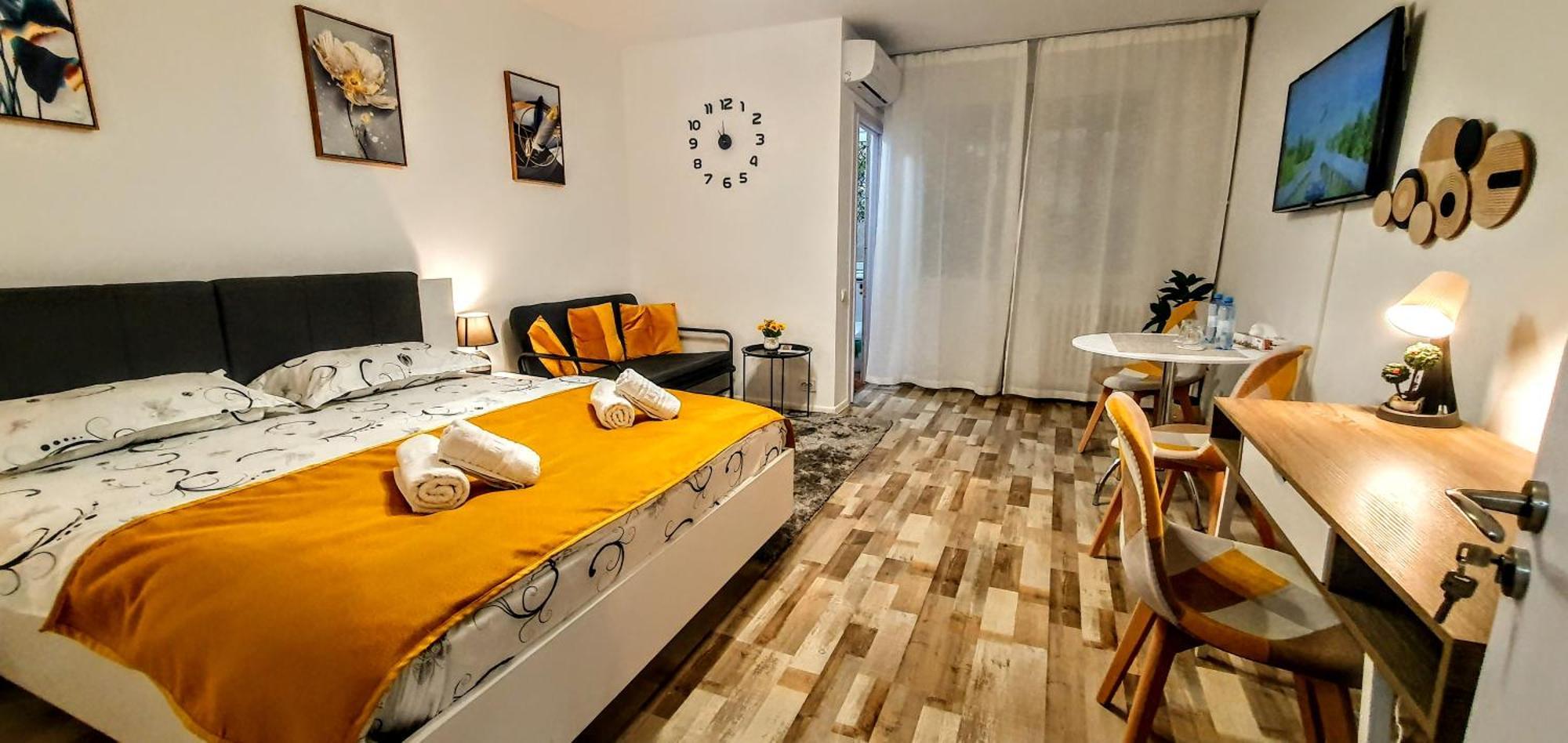 The Yellow King - Luxurious Apartment ブカレスト エクステリア 写真